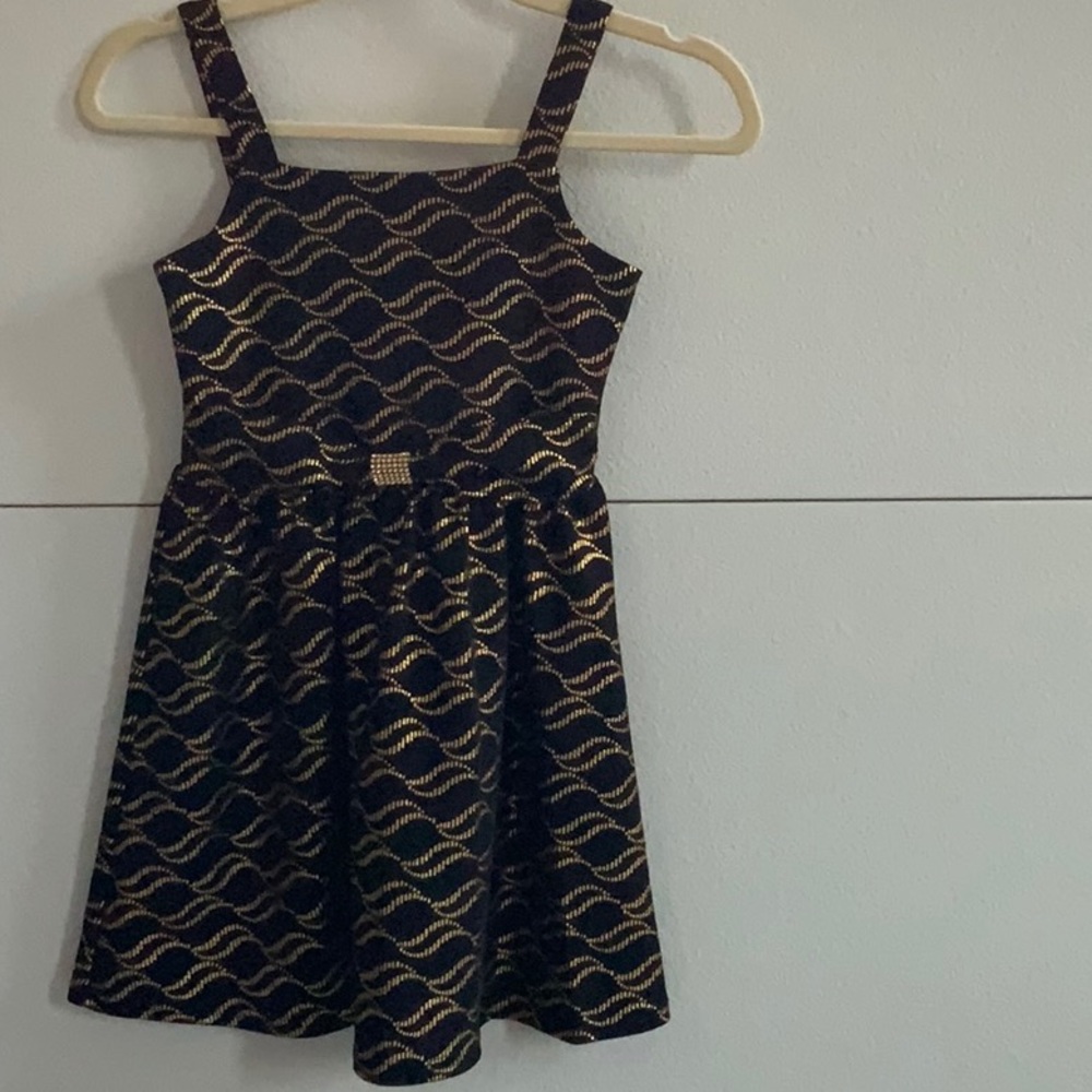 Girls dress size 8